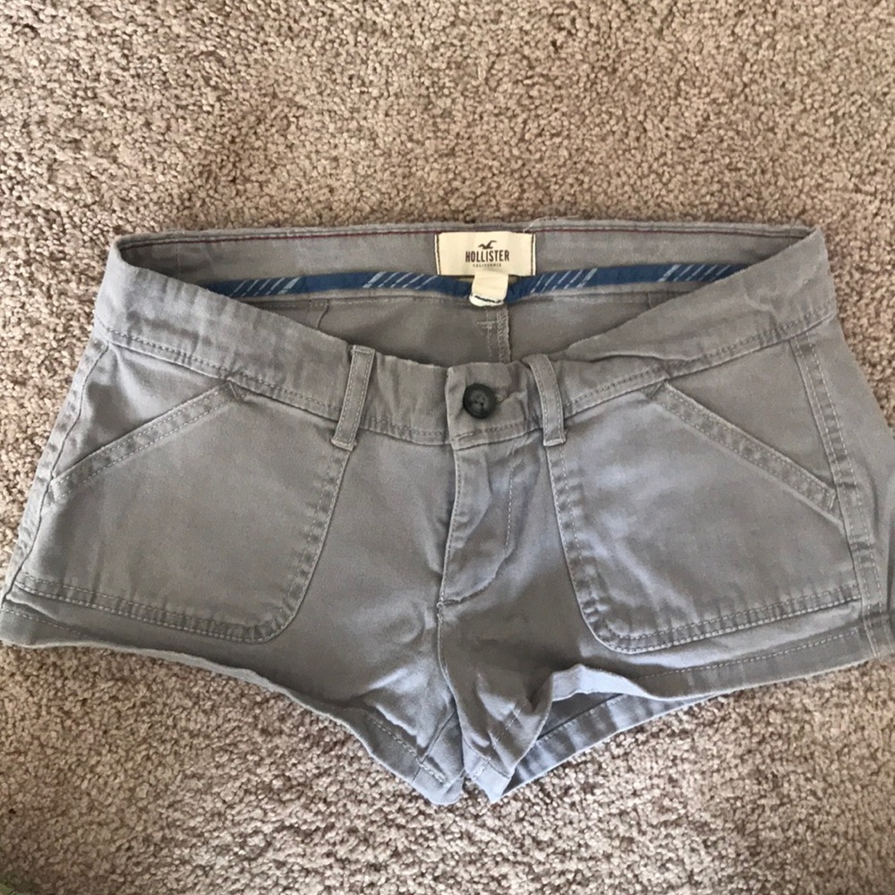 Hollister short shorts size 3 Grey